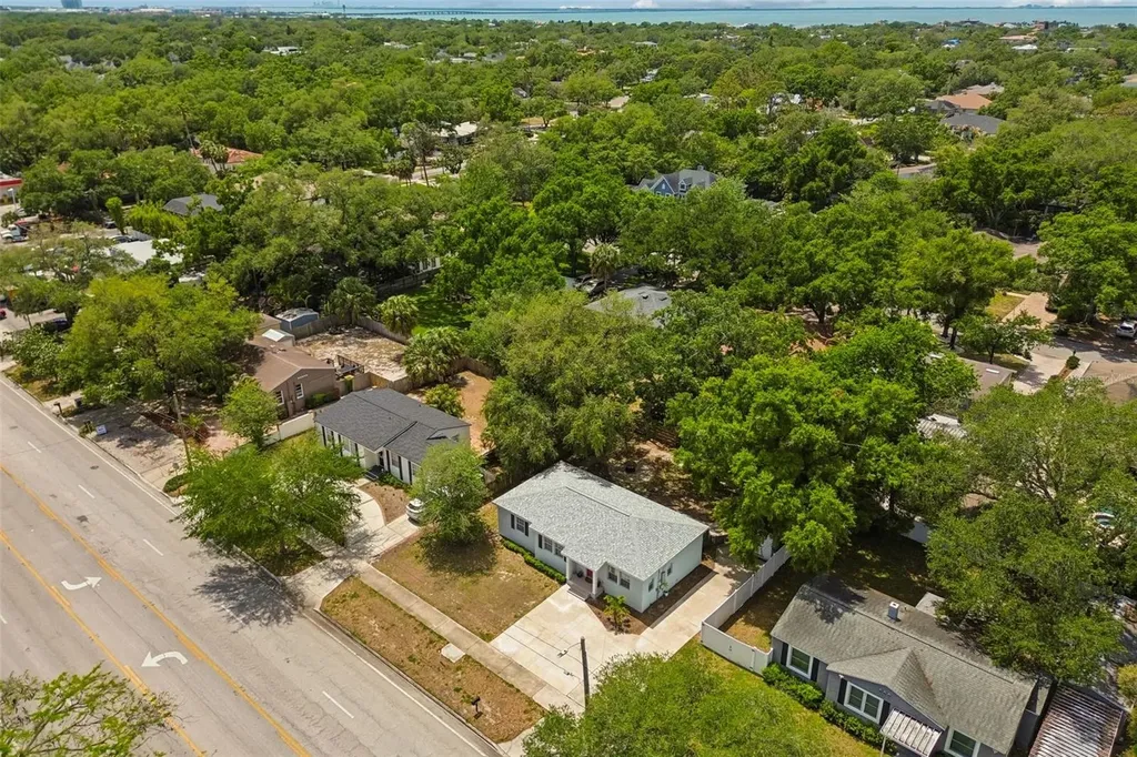 2801 S Manhattan Avenue Tampa FL 33629