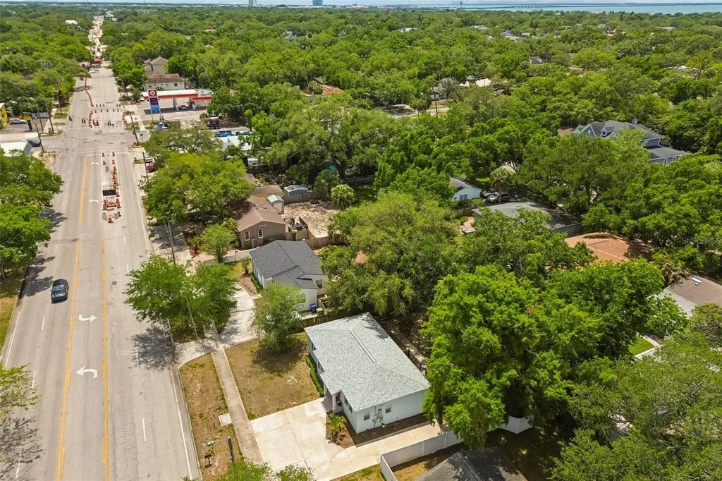 2801 S Manhattan Avenue Tampa FL 33629