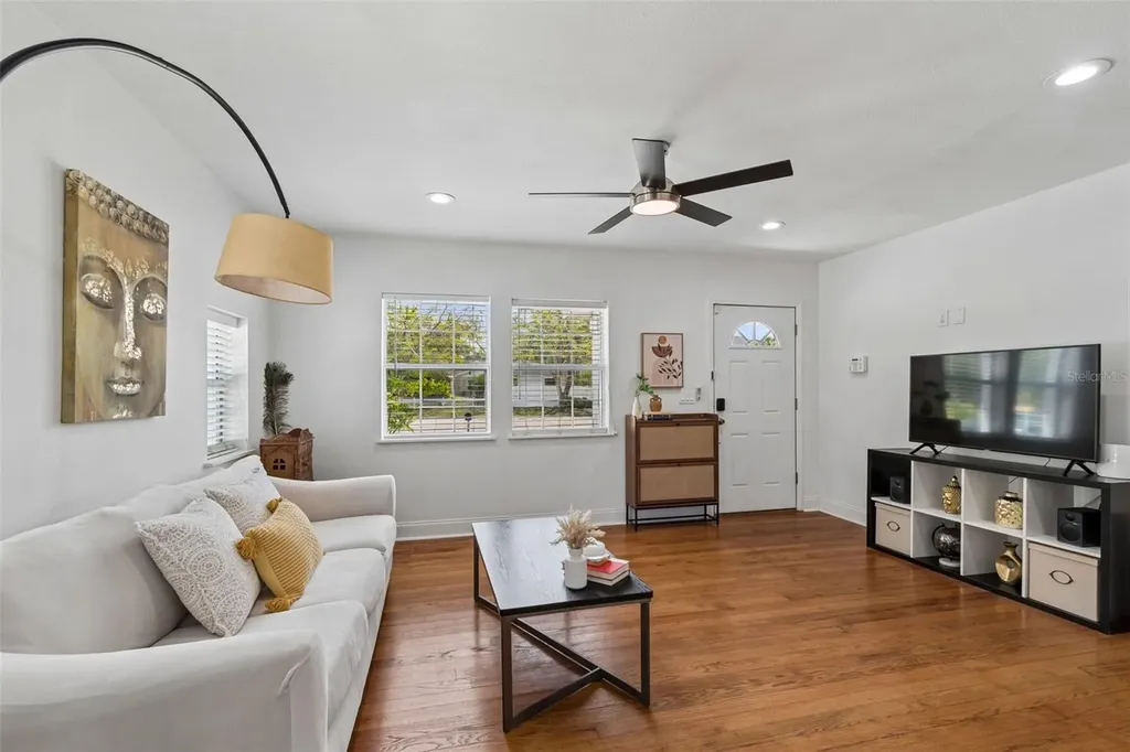 2801 S Manhattan Avenue Tampa FL 33629