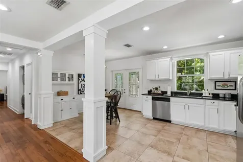 2801 S Manhattan Avenue Tampa FL 33629