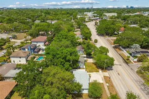 2801 S Manhattan Avenue Tampa FL 33629