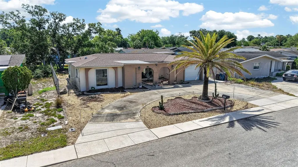 3320 Columbus Drive Holiday FL 34691