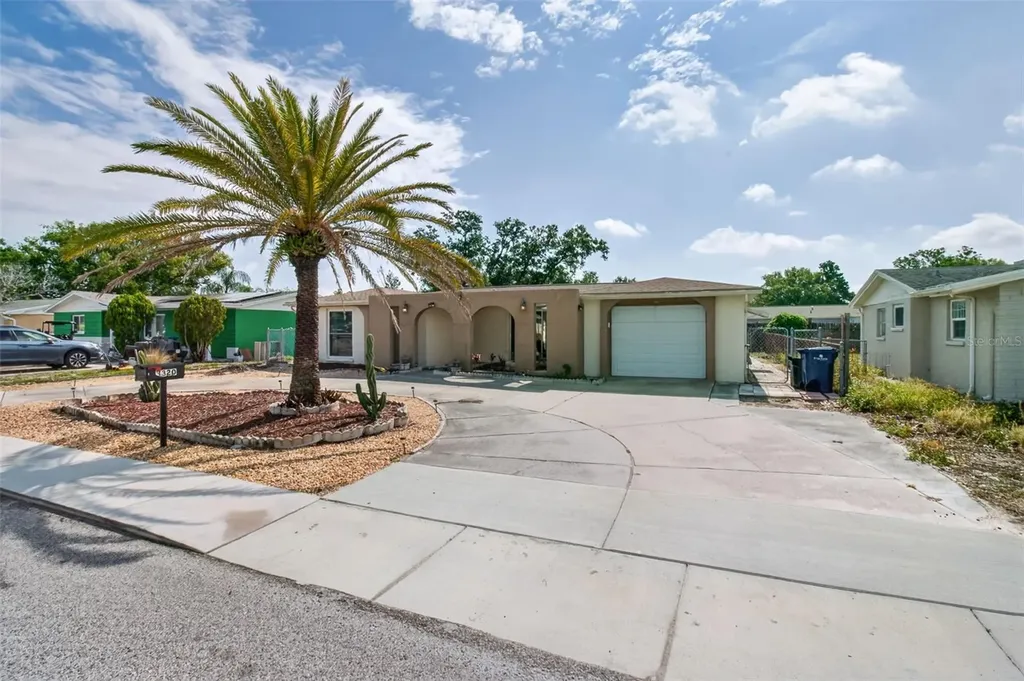 3320 Columbus Drive Holiday FL 34691