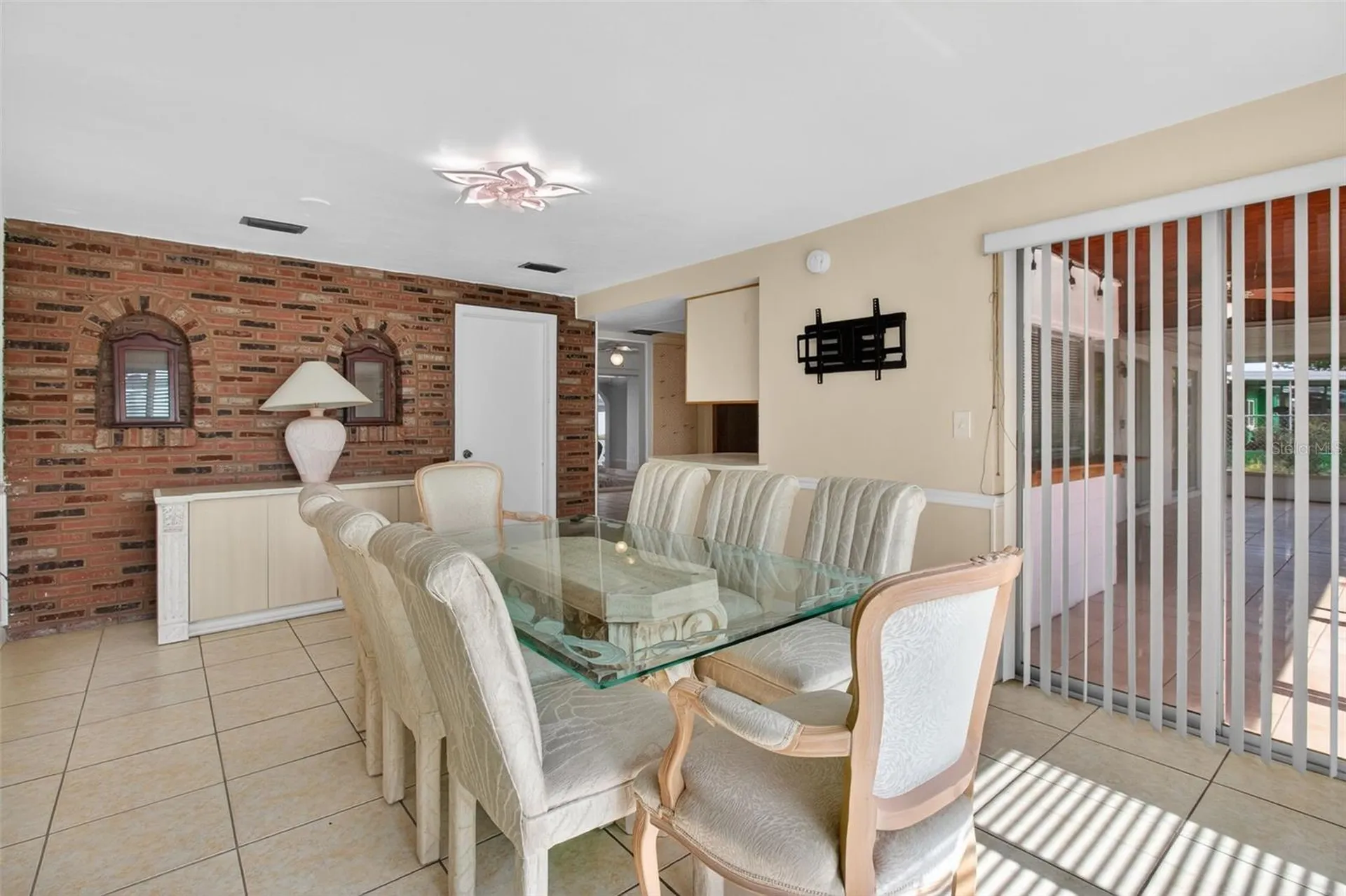 3320 Columbus Drive Holiday FL 34691