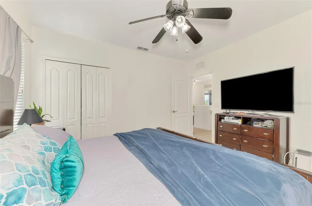 5008 Mission Park Lane Bradenton FL 34211