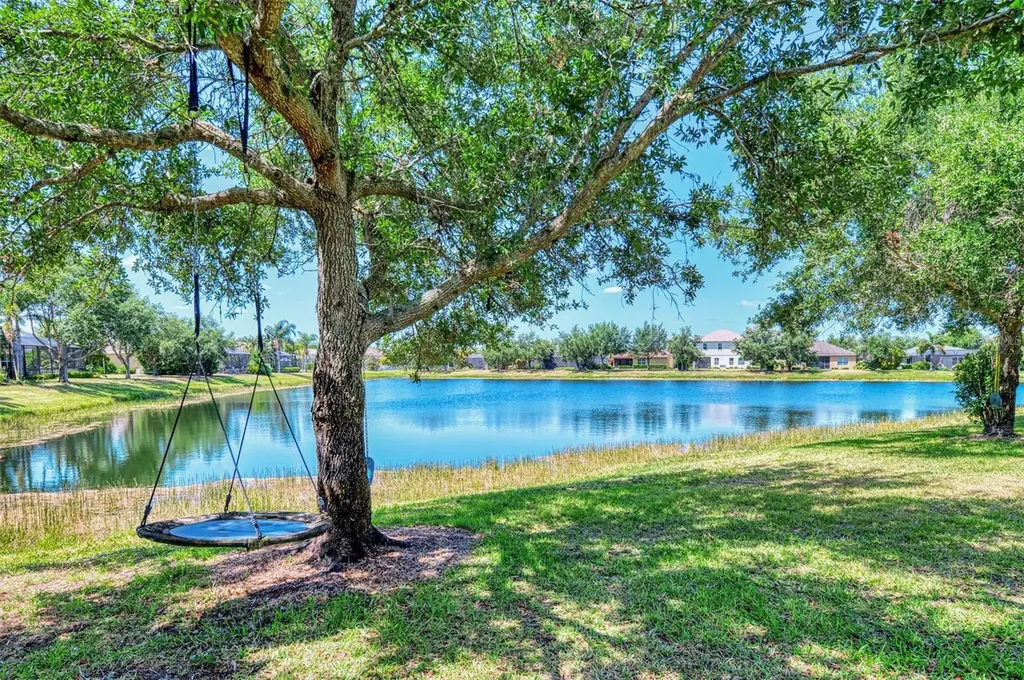 5008 Mission Park Lane Bradenton FL 34211
