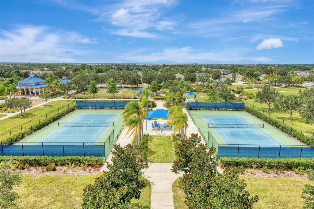 5008 Mission Park Lane Bradenton FL 34211