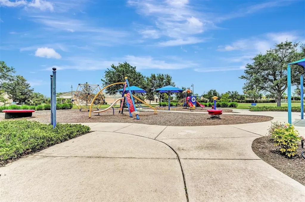 5008 Mission Park Lane Bradenton FL 34211