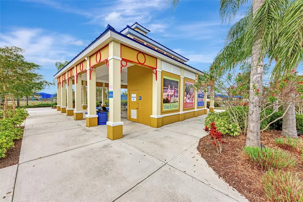 5008 Mission Park Lane Bradenton FL 34211
