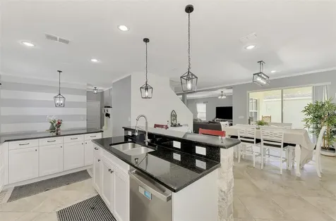 5008 Mission Park Lane Bradenton FL 34211