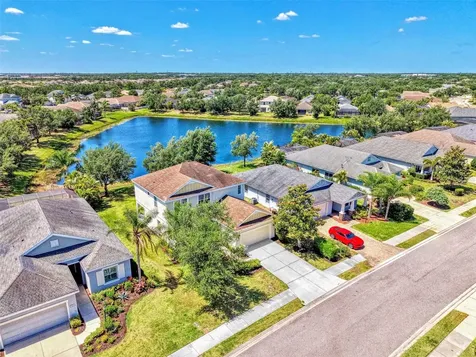 5008 Mission Park Lane Bradenton FL 34211