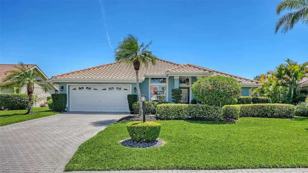 3728 71st Terrace E Sarasota FL 34243