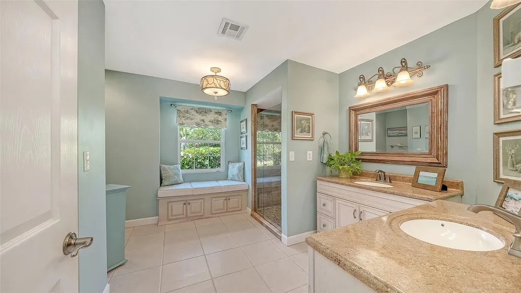 3728 71st Terrace E Sarasota FL 34243