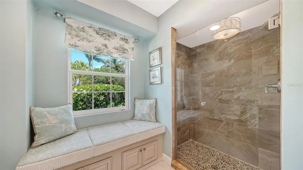 3728 71st Terrace E Sarasota FL 34243
