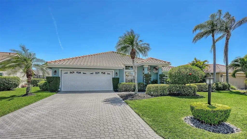 3728 71st Terrace E Sarasota FL 34243