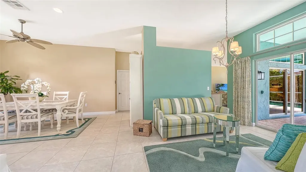 3728 71st Terrace E Sarasota FL 34243