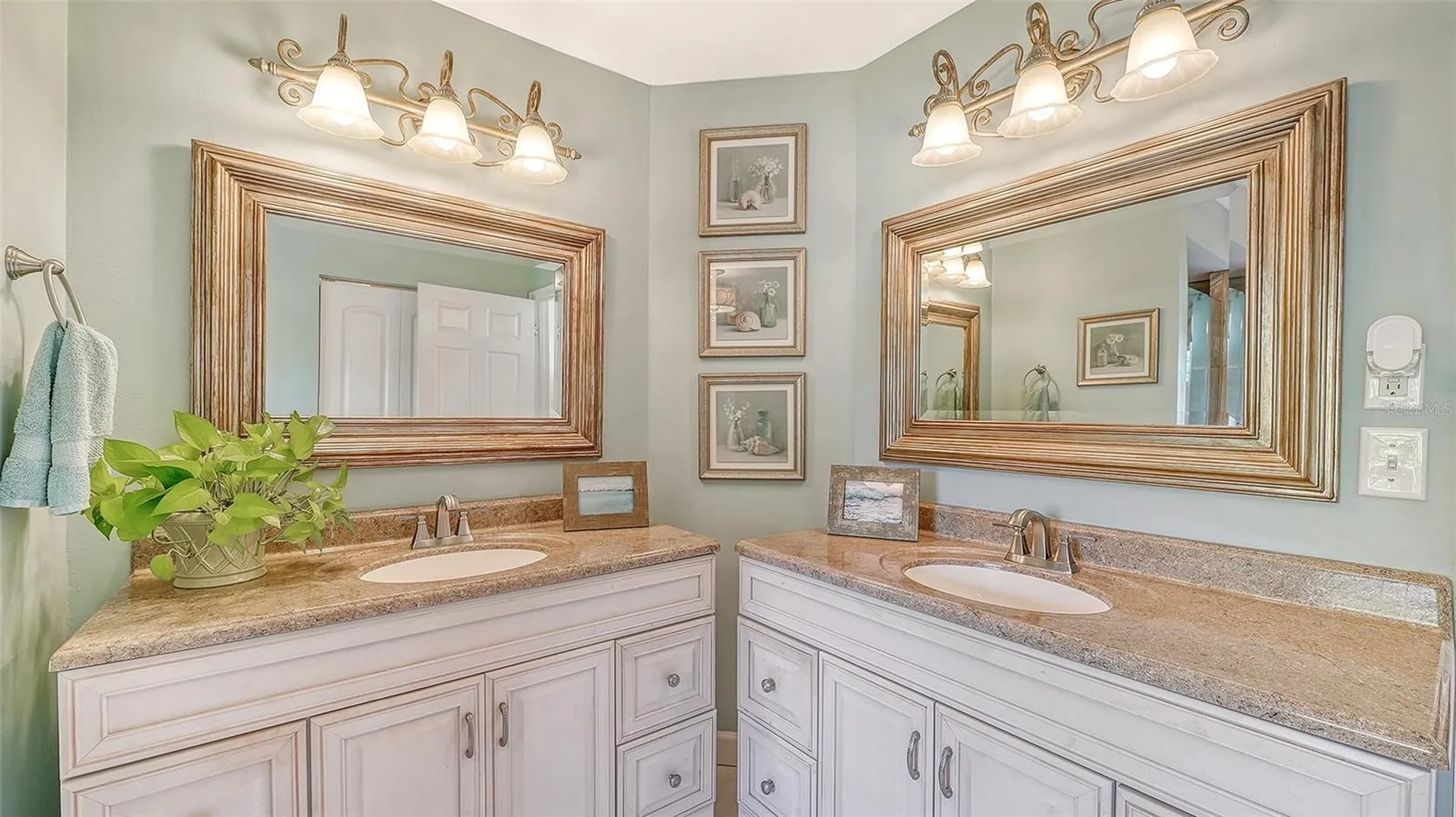 3728 71st Terrace E Sarasota FL 34243