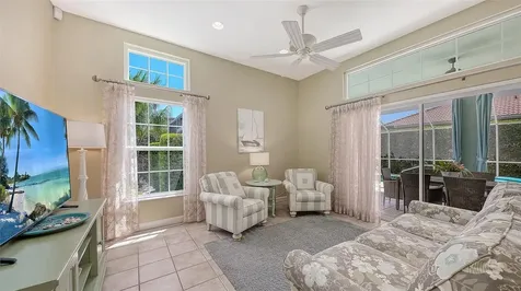 3728 71st Terrace E Sarasota FL 34243