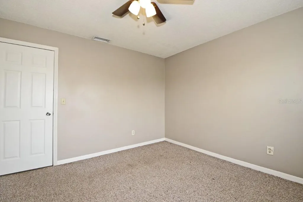 2724 Gray Fox Lane Orlando FL 32826