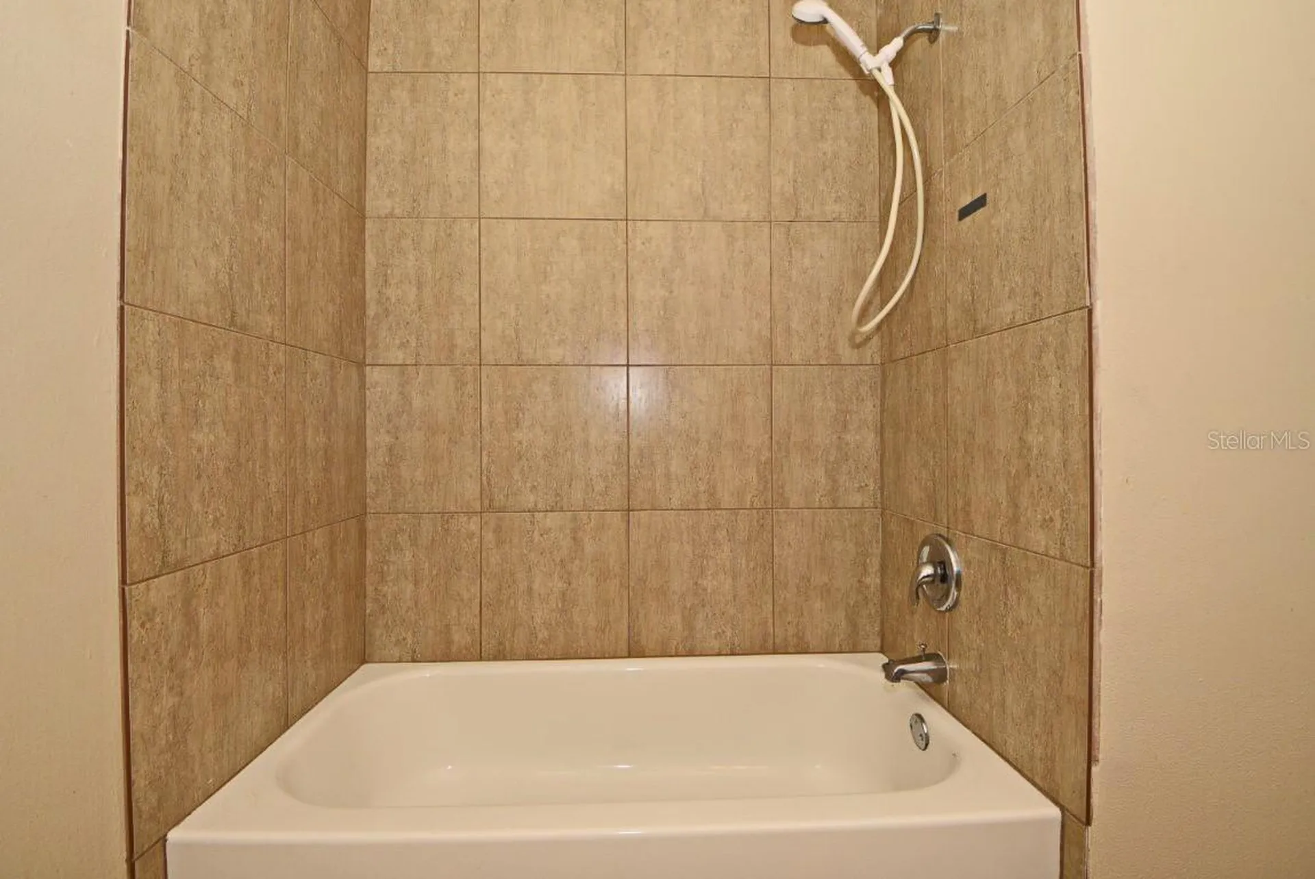 2724 Gray Fox Lane Orlando FL 32826