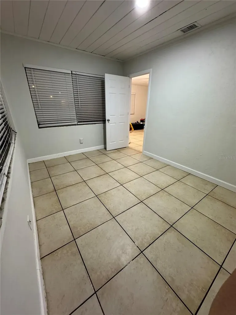 121 33rd Avenue E Bradenton FL 34208