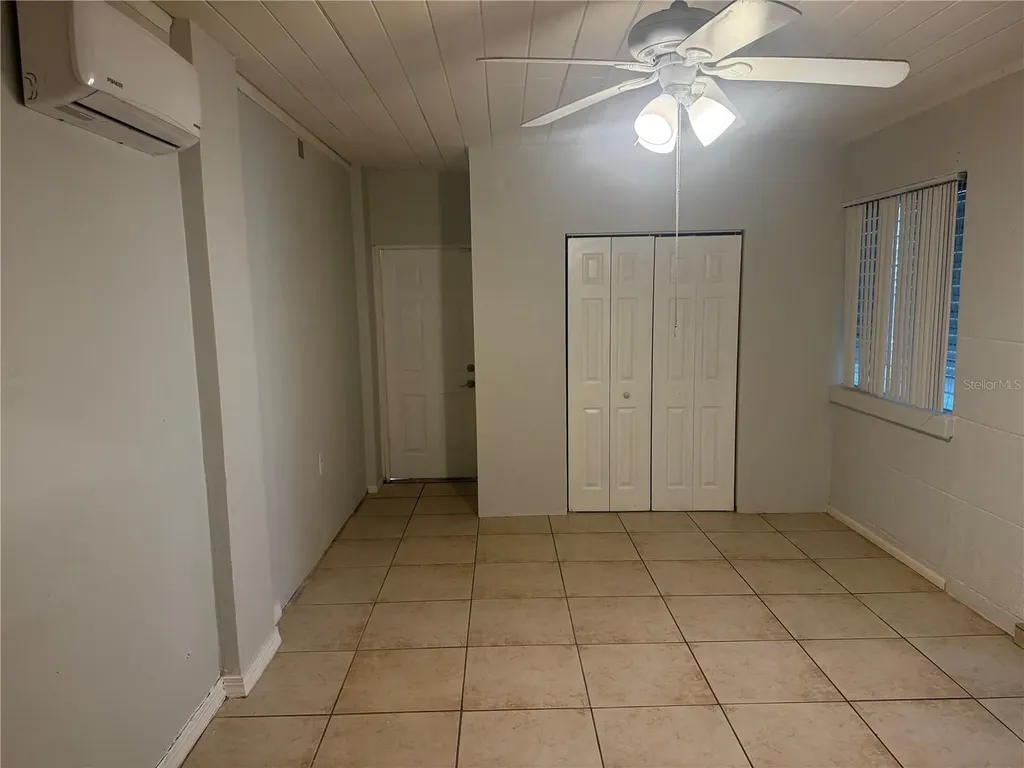 121 33rd Avenue E Bradenton FL 34208