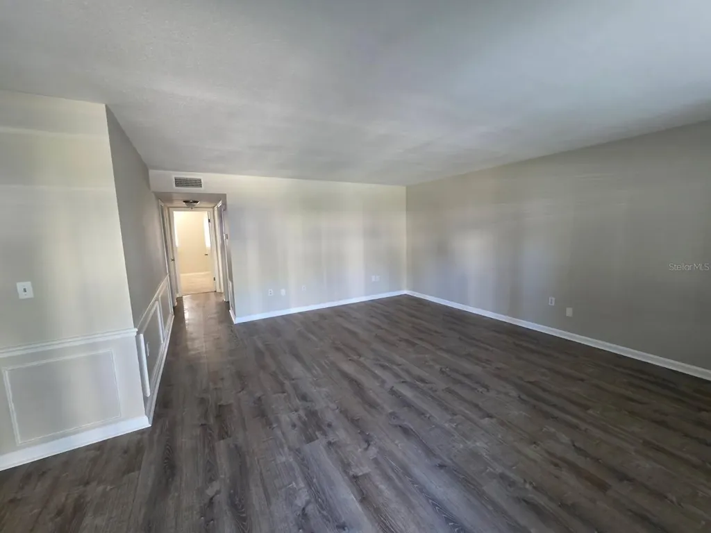 350 79th Avenue N St Petersburg FL 33702