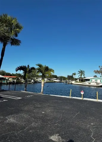 350 79th Avenue N St Petersburg FL 33702