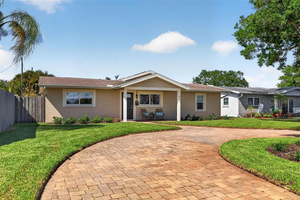 413 43rd Avenue NE St Petersburg FL 33703