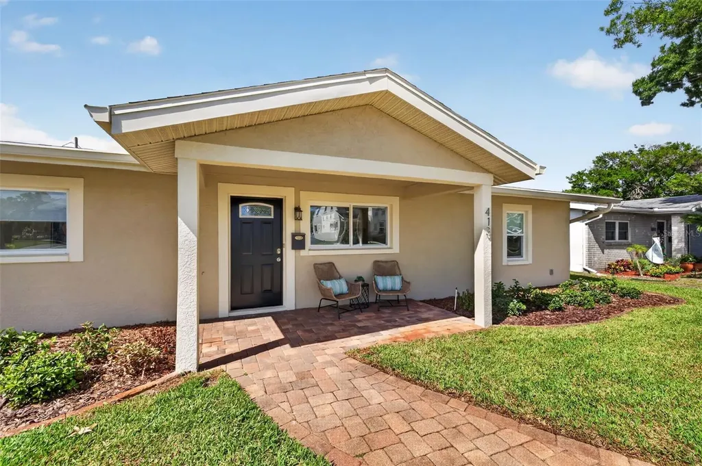 413 43rd Avenue NE St Petersburg FL 33703