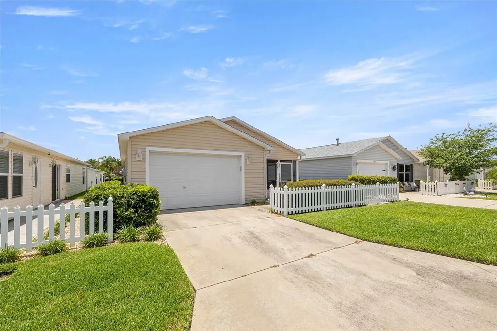 2826 Salamanca Street The Villages FL 32162