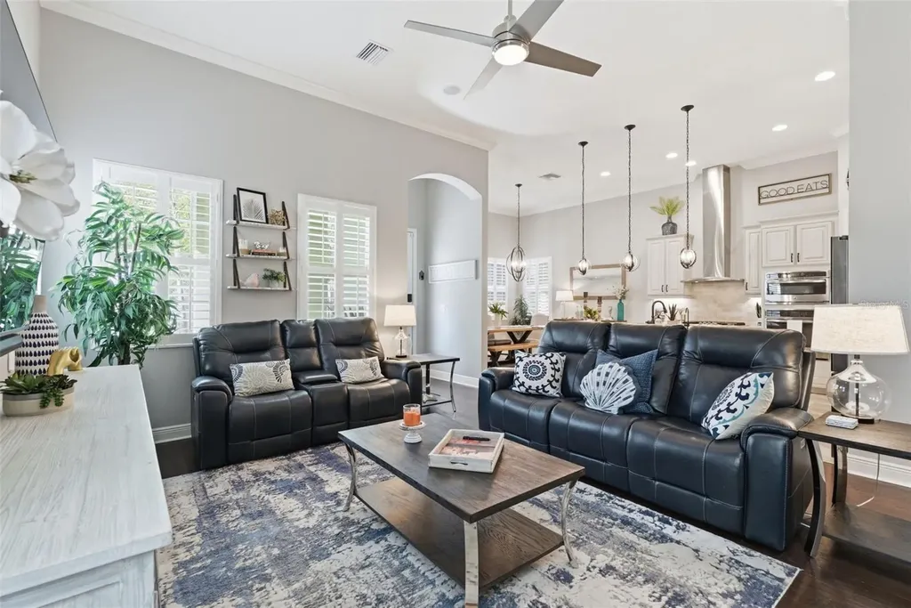 624 Winterside Drive Apollo Beach FL 33572