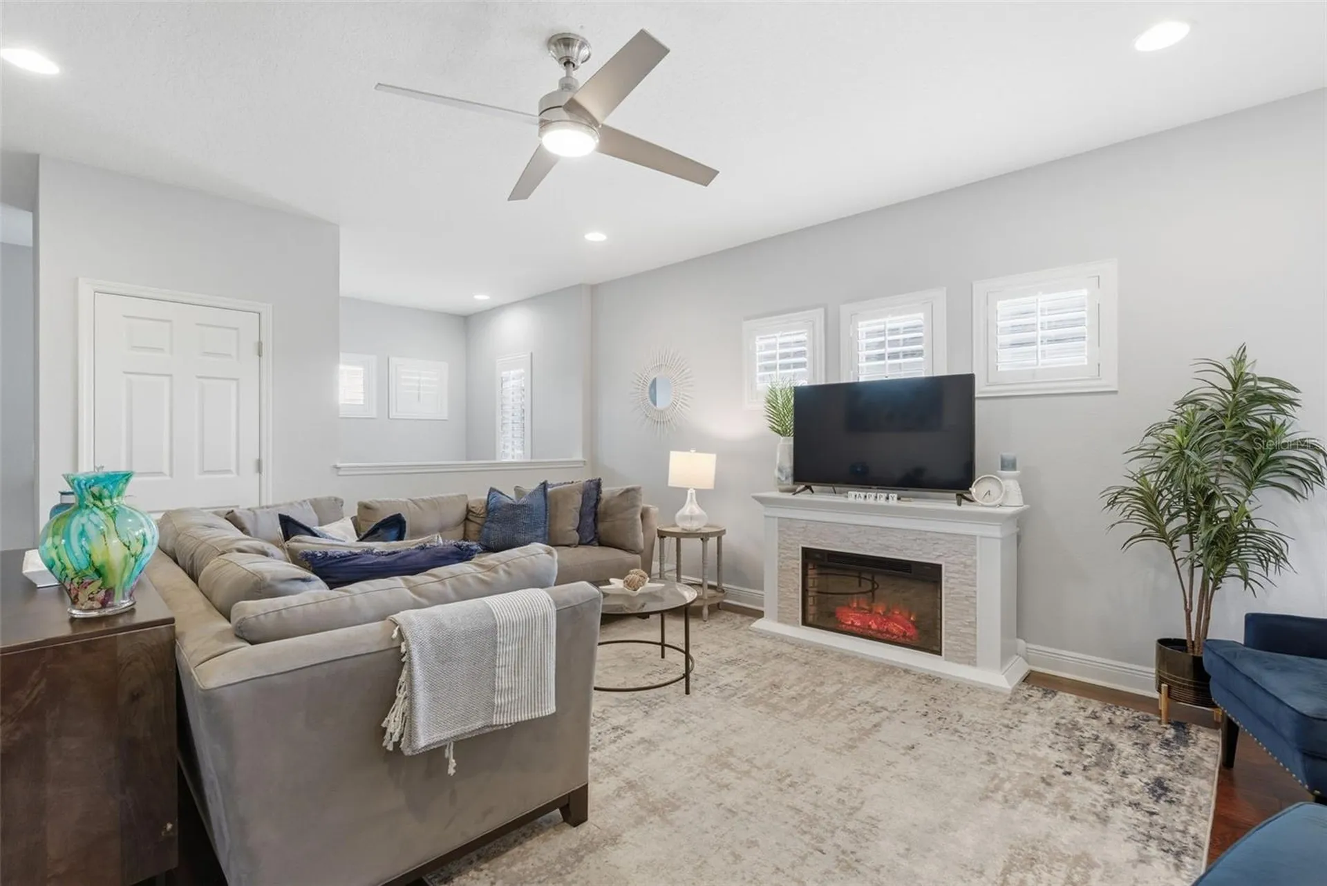 624 Winterside Drive Apollo Beach FL 33572