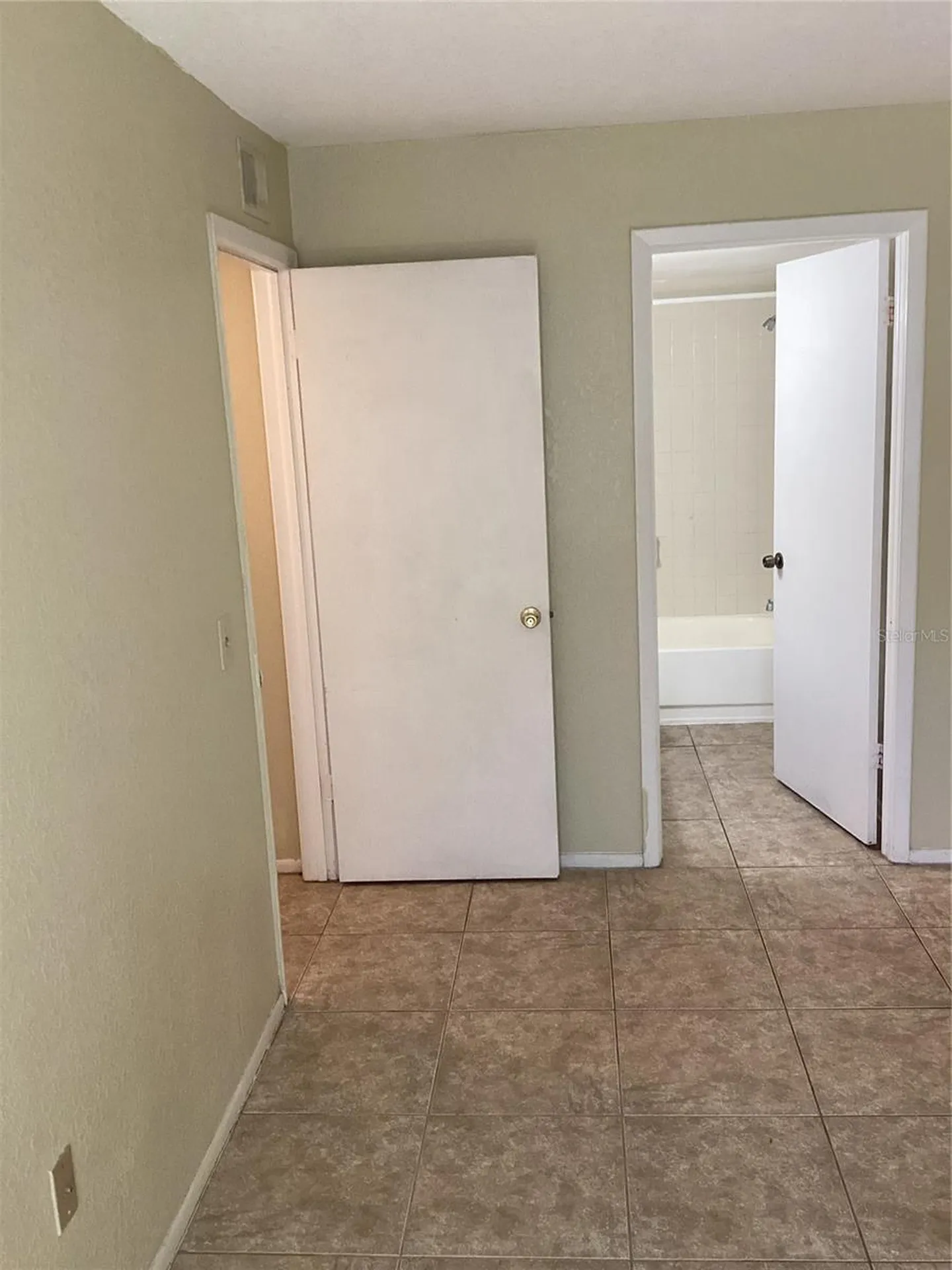 14321 Hanging Moss Circle Tampa FL 33613