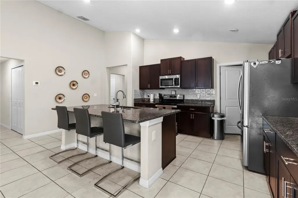 13525 Willow Bluestar Loop Riverview FL 33579