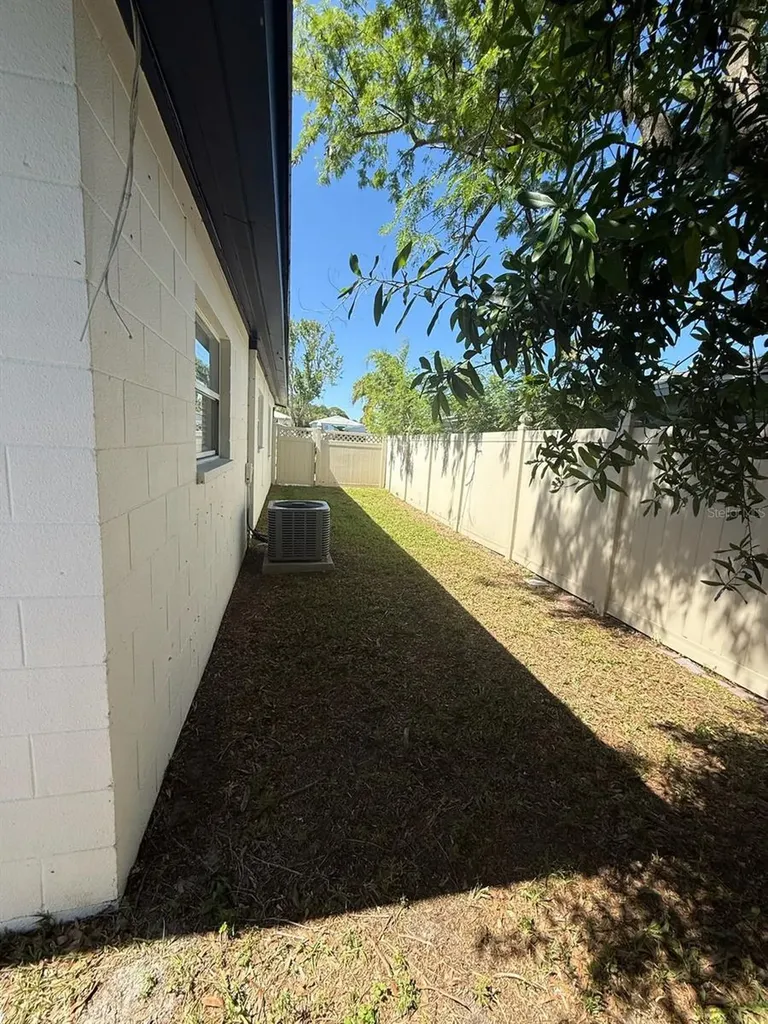 1842 Maryland Avenue NE St Petersburg FL 33703