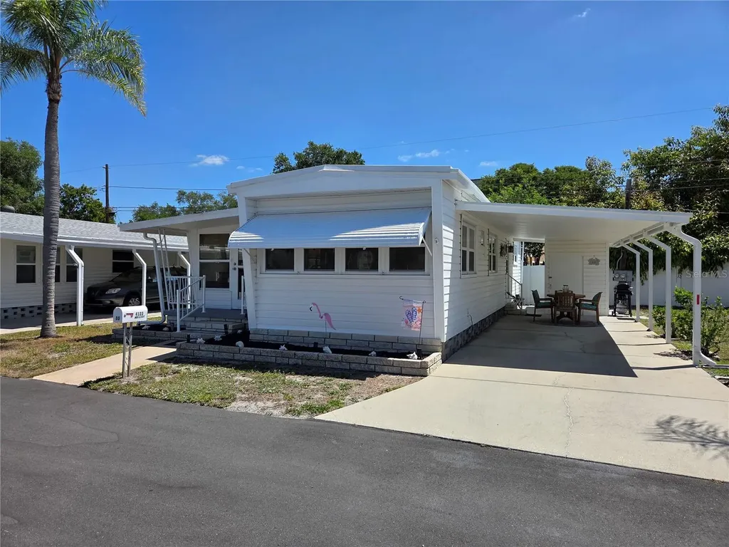 4333 72nd Street N St Petersburg FL 33709