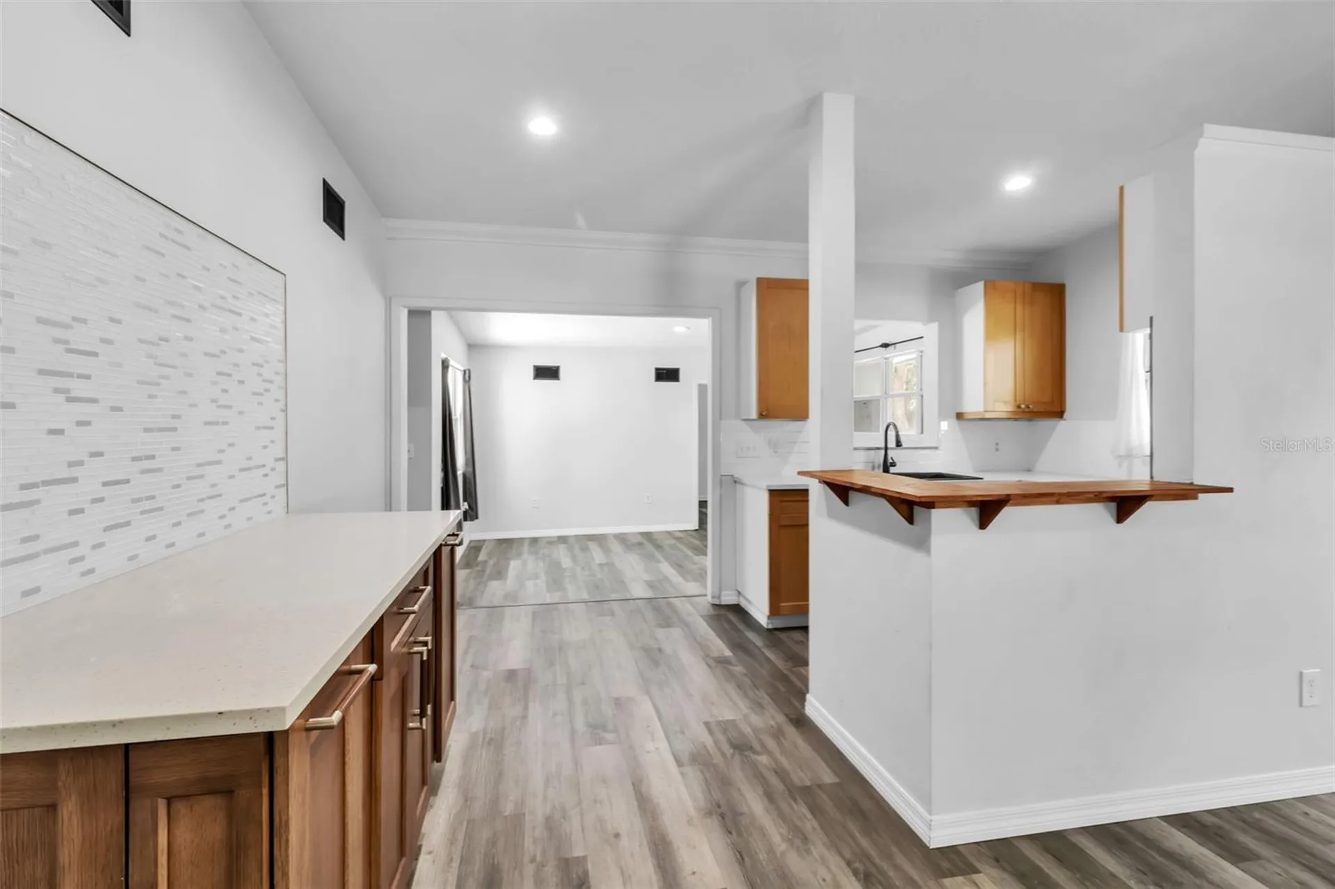 2317 2nd Avenue E Bradenton FL 34208