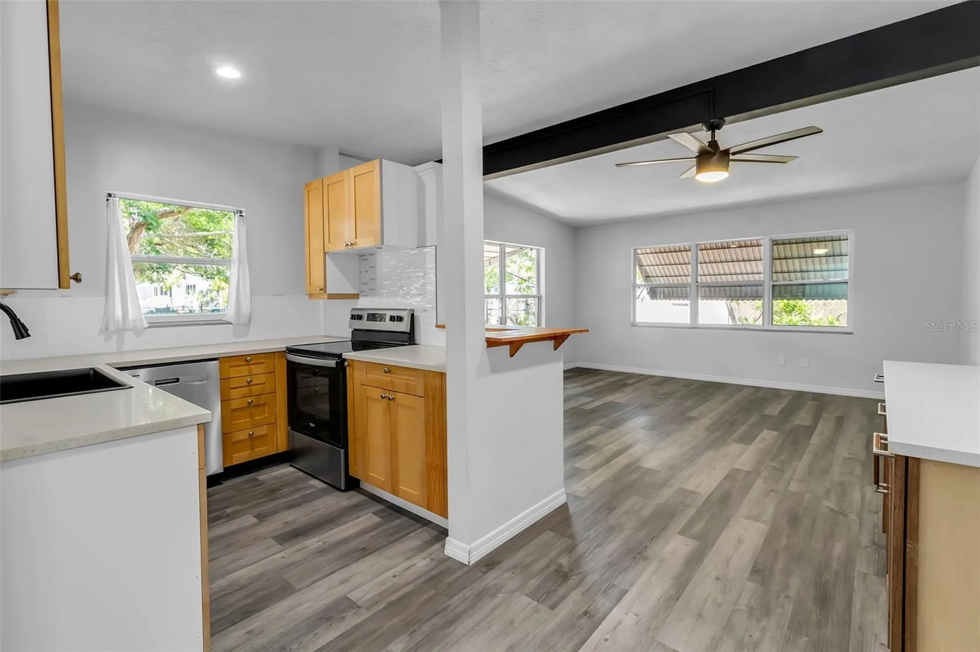 2317 2nd Avenue E Bradenton FL 34208