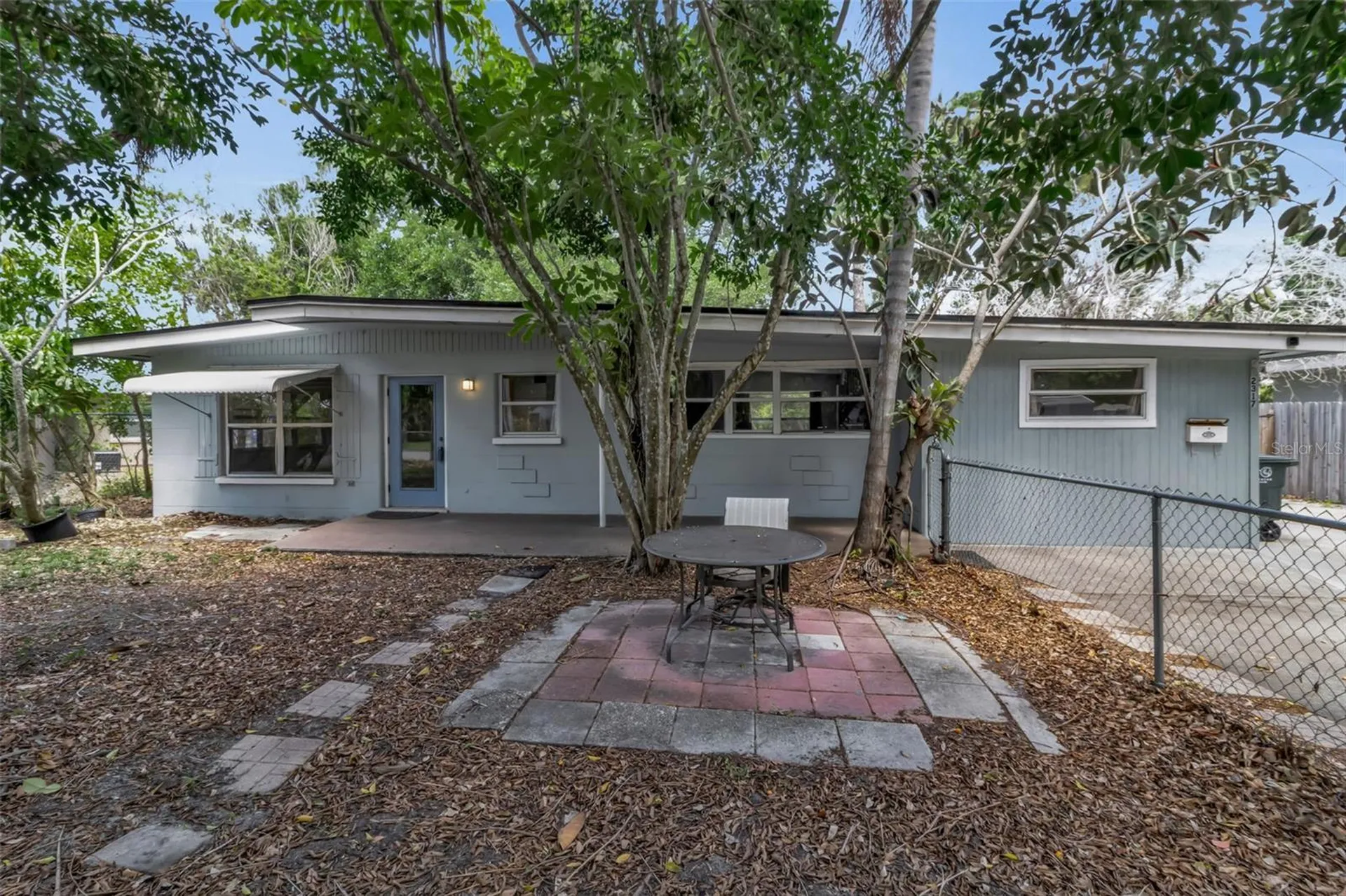 2317 2nd Avenue E Bradenton FL 34208