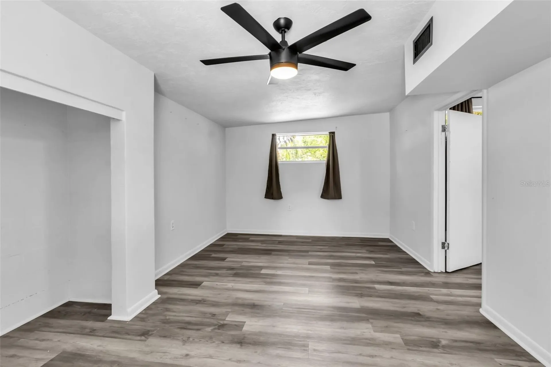 2317 2nd Avenue E Bradenton FL 34208