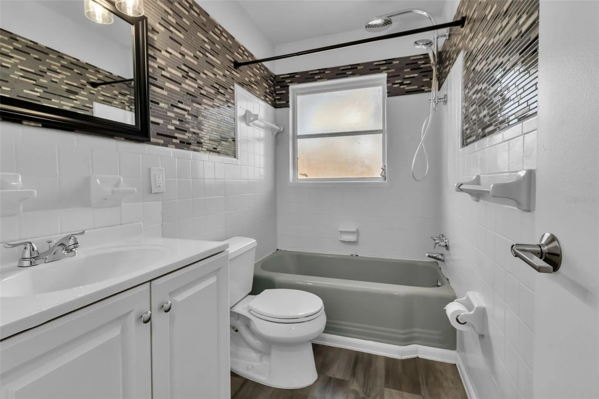 2317 2nd Avenue E Bradenton FL 34208