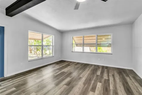 2317 2nd Avenue E Bradenton FL 34208
