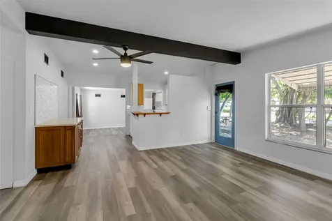 2317 2nd Avenue E Bradenton FL 34208