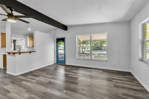 2317 2nd Avenue E Bradenton FL 34208