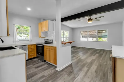 2317 2nd Avenue E Bradenton FL 34208