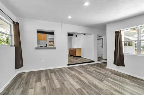 2317 2nd Avenue E Bradenton FL 34208