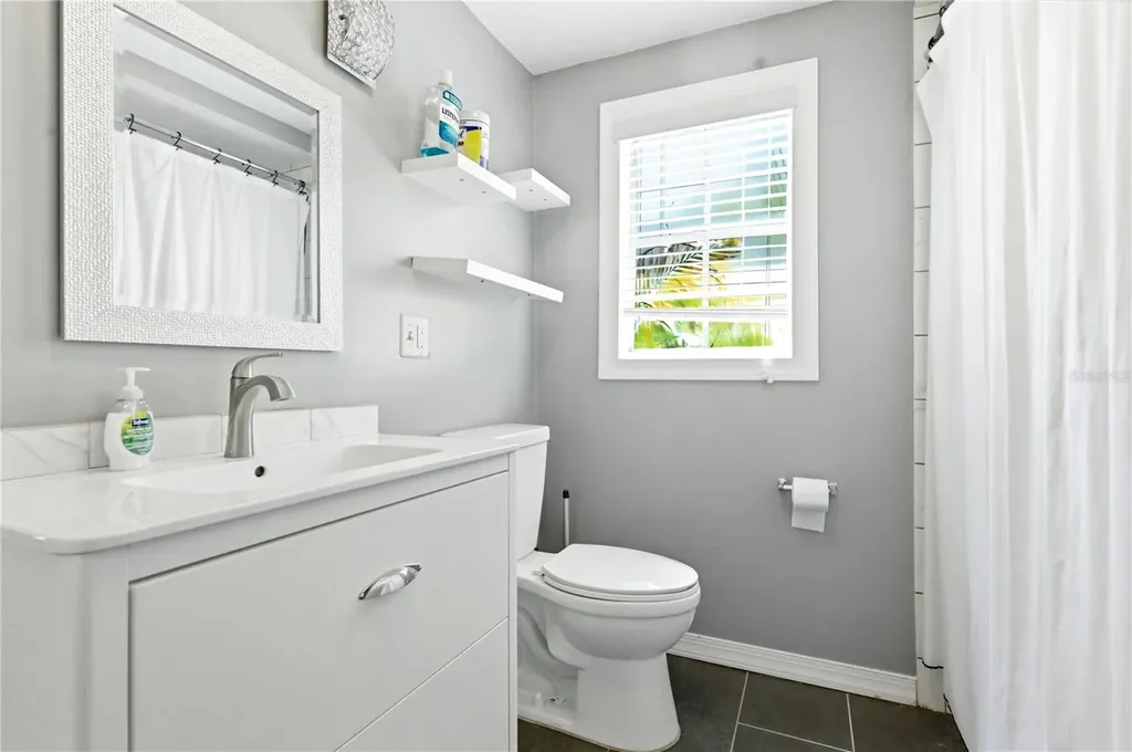 2318 W Cordelia Street Tampa FL 33607