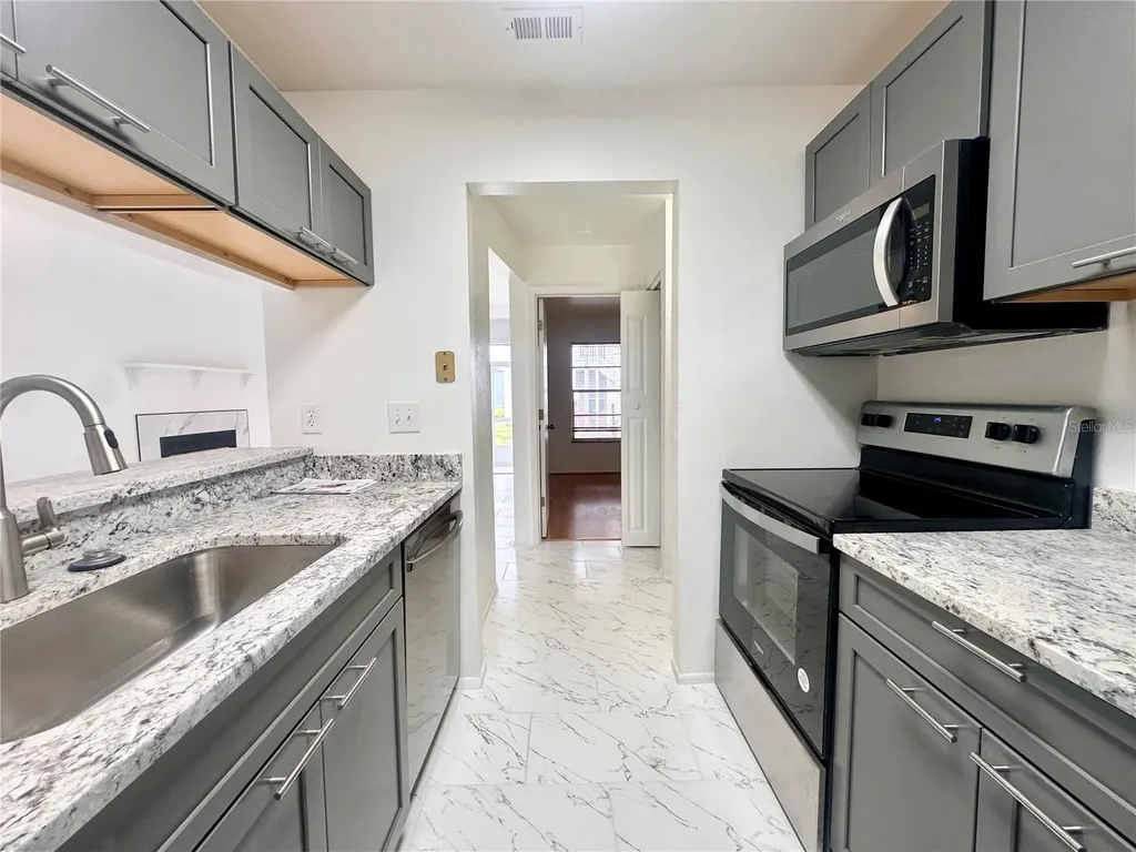 3781 59th Avenue W Bradenton FL 34210