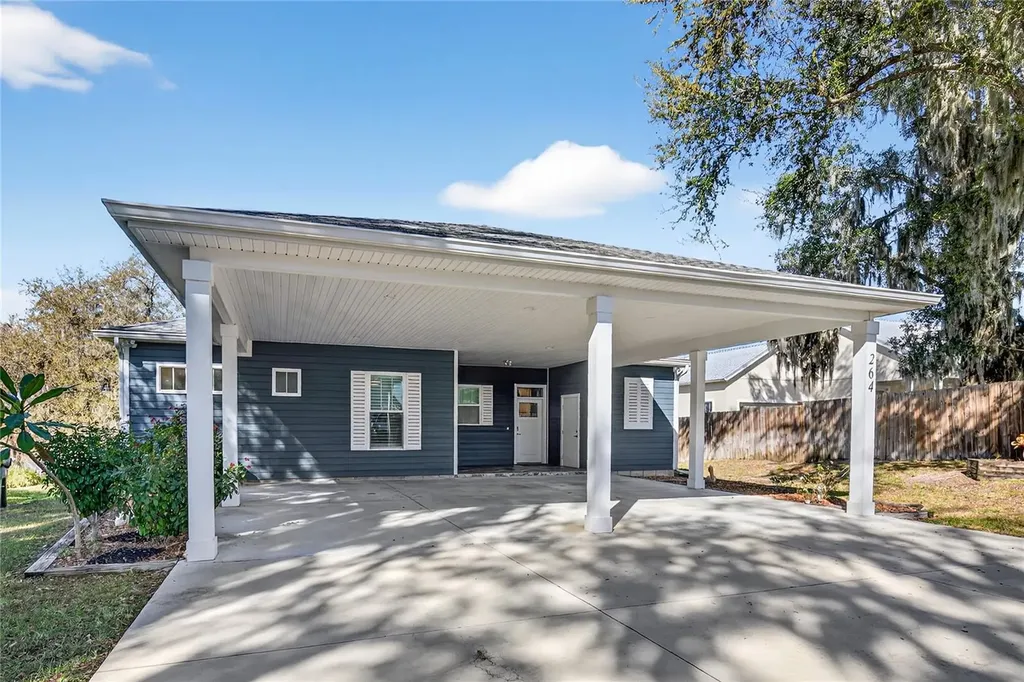 264 S Central Avenue Umatilla FL 32784